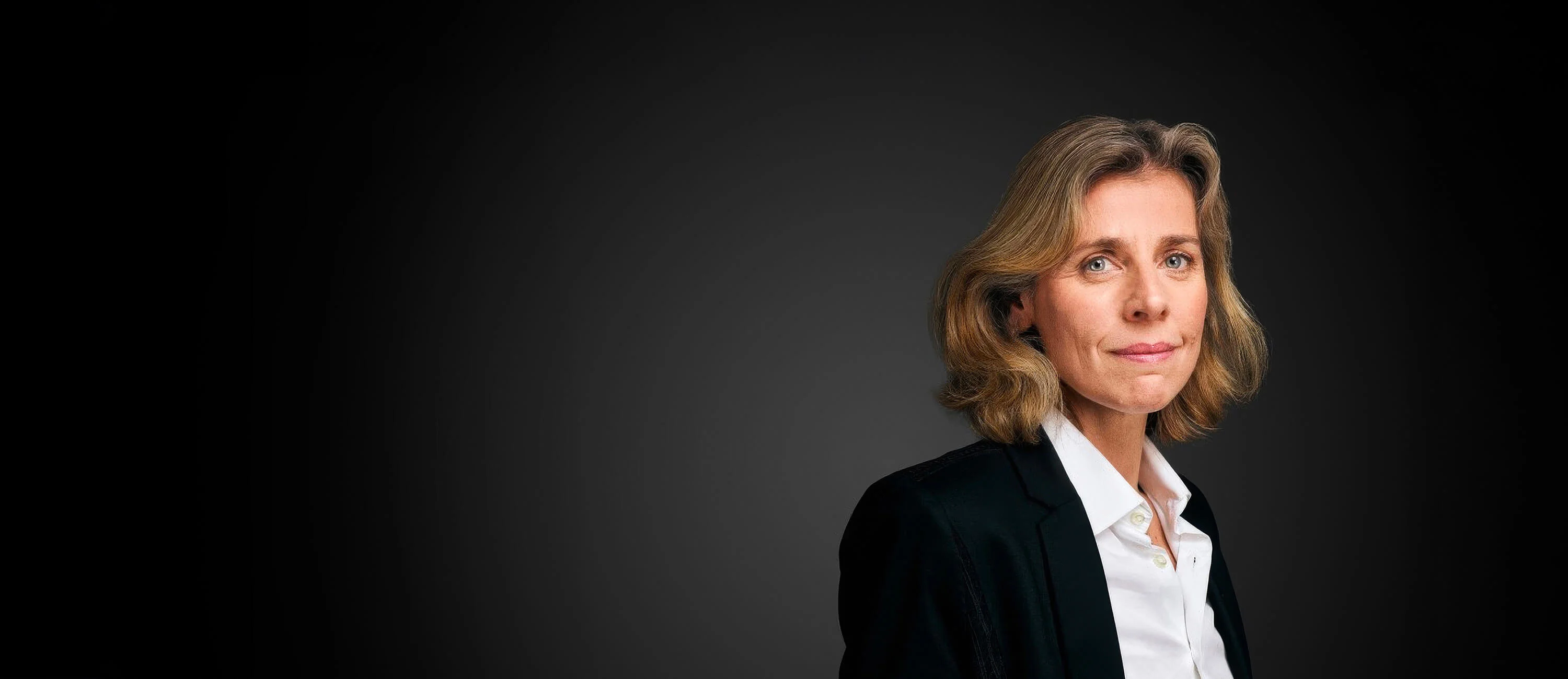Responsable Adjoint des Experts Financiers et Responsable Stratégie